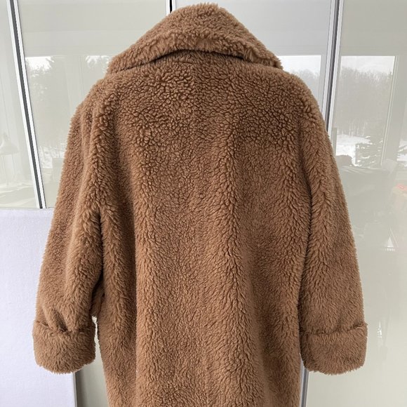 BANANA REPUBIC SHEARLING TEDDY COAT - Picture 3 of 9